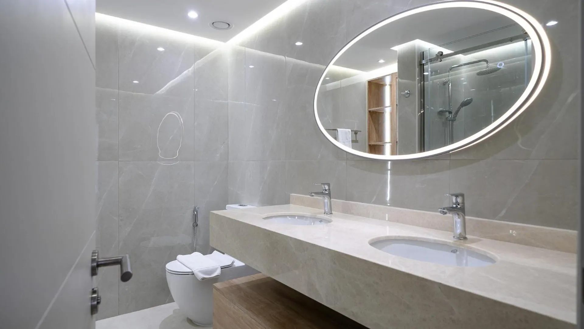 Alh Vacay - South Ridge 4 - 2 Bedrooms Dubai Apartment